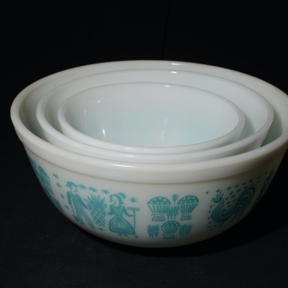 DECIDED TO KEEP NOT FOR SALE Pyrex Mixing Nesting Bowls Amish Butterprint 1950 - Picture 6 of 9